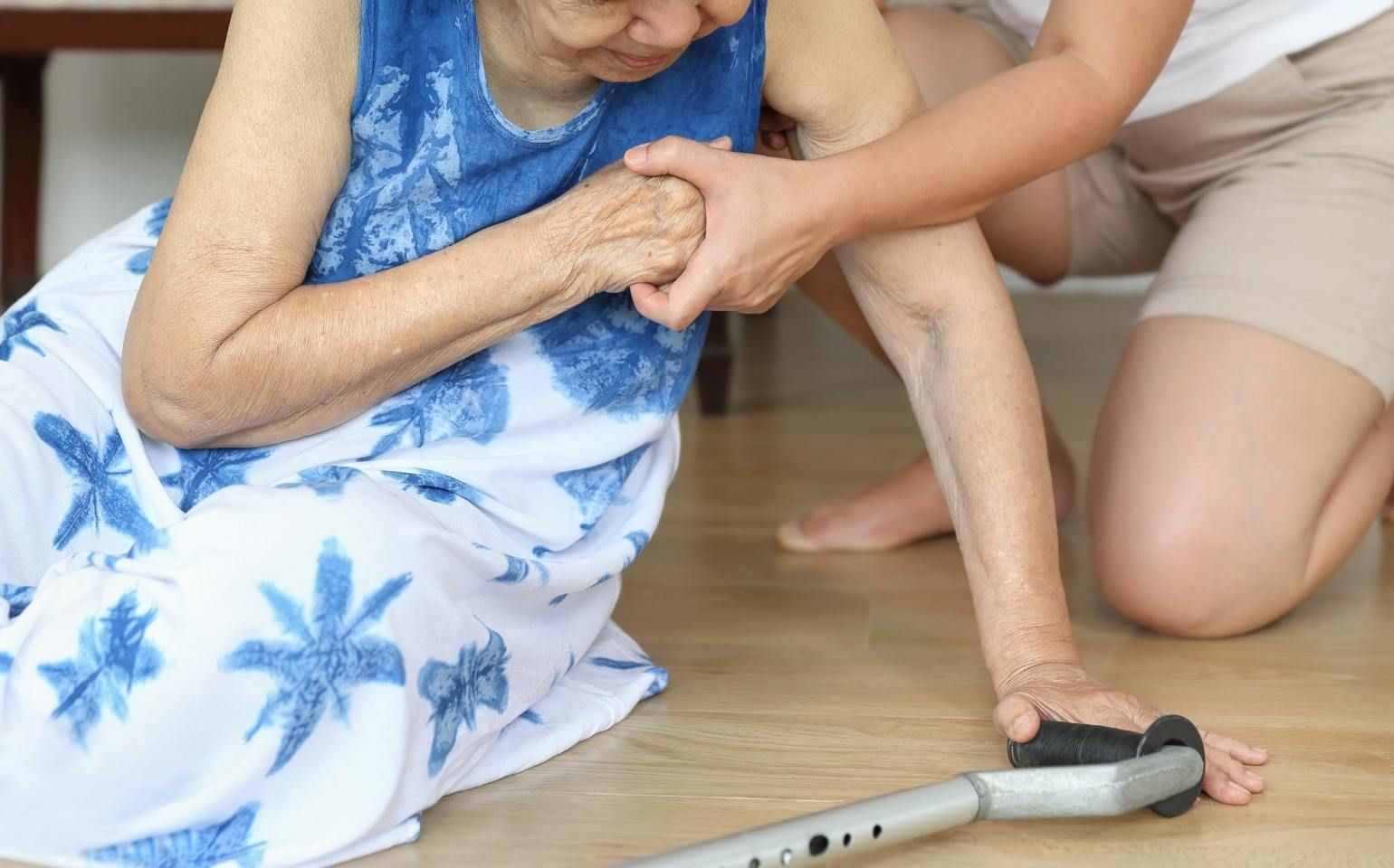 Quedas: prevenção e cuidados a ter