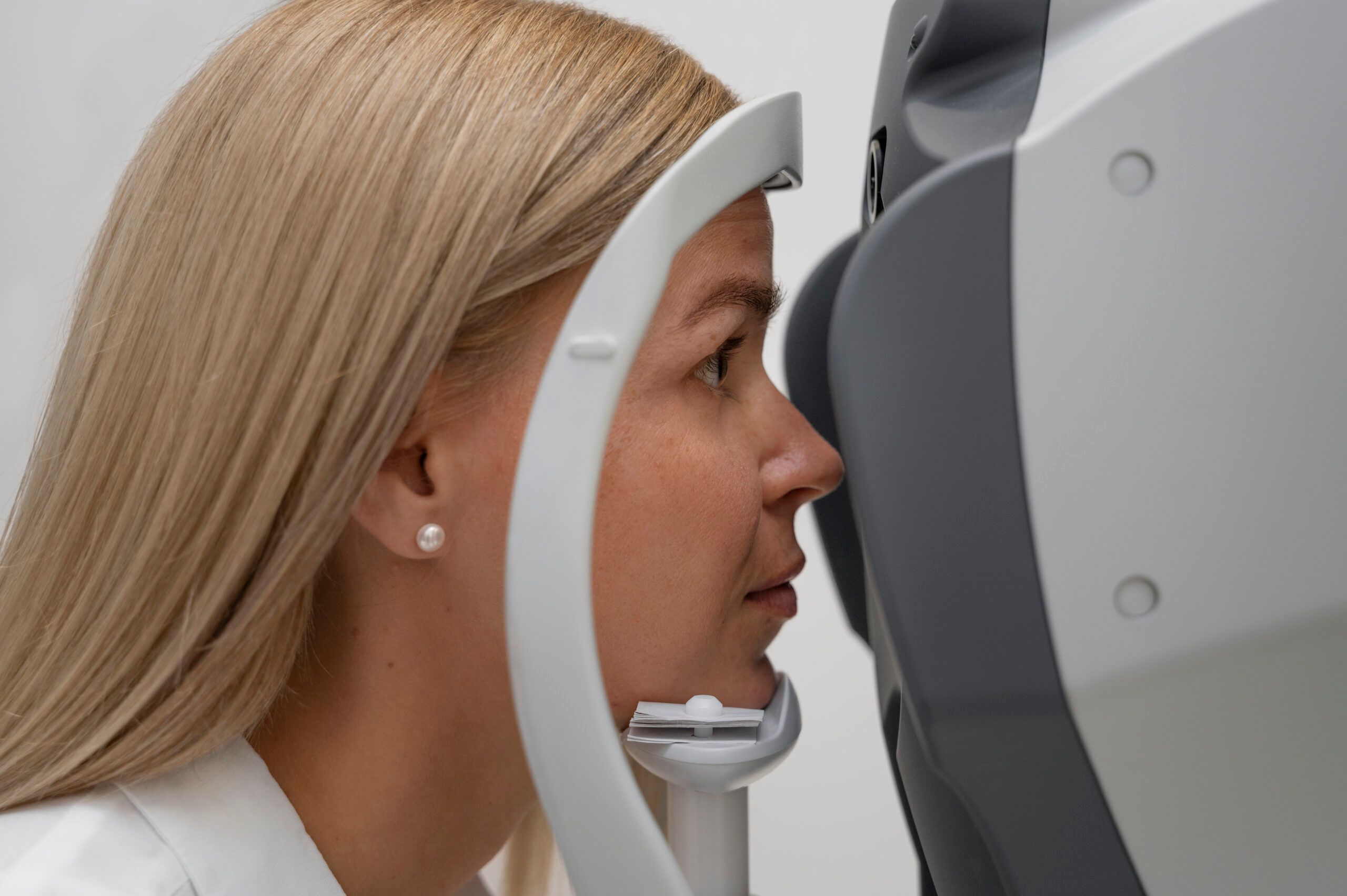 Biometria Oftálmica por Ecografia Linear